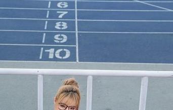 AISS爱丝(黄金版) – 从未见过的护士：亚美依的福利作品请别眨眼！