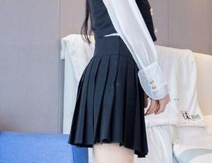 BoBoSocks袜啵啵 – 不止是工作：周周的OL制服私拍合集降临！