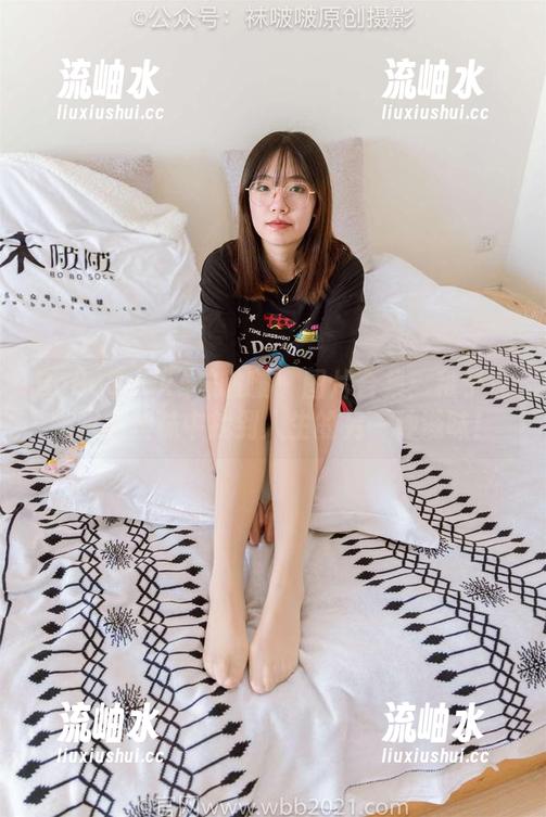 BoBoSocks袜啵啵 - 图片合集：稚予在咖啡色丝袜中找到人生的另一种滋味！