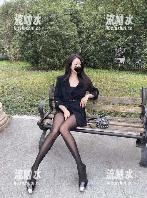 July芝岚 微密圈 - 圣诞特辑——在July芝岚图库找到你我未曾说出口的那种渴望