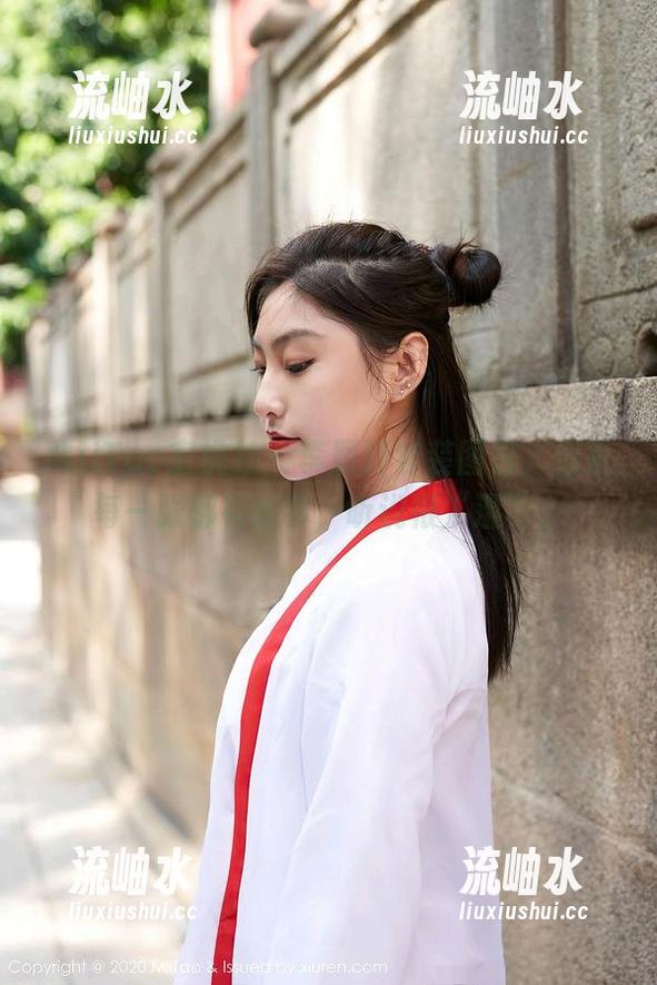 MiiTao蜜桃社-李颖诗 MiiTao蜜桃社 - 李颖诗泳装图包,似乎每一张都有故事,听说很“湿”。