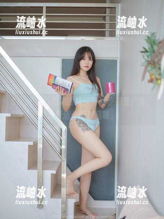 Sira(시라)的高跟鞋：每一步都是广告，资源适合所有品味。