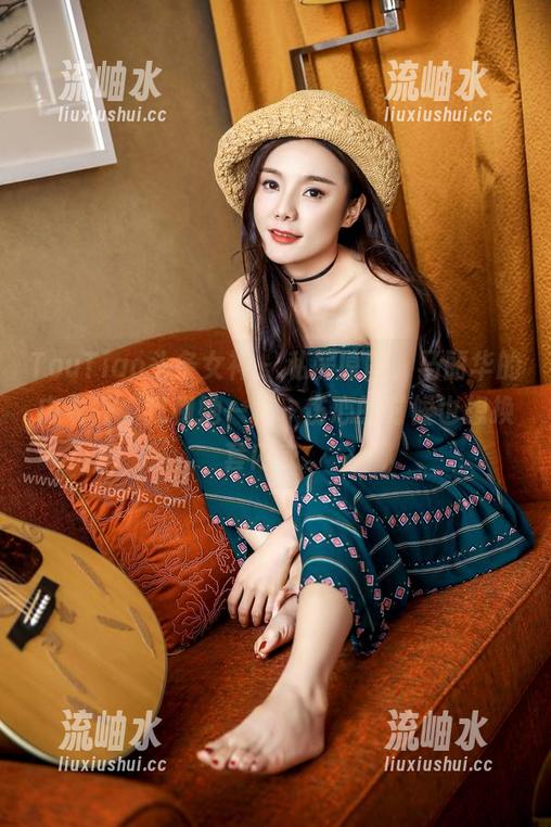 TouTiao头条女神 - 私房原图，马丽华的内衣秀：我和她一样，伤心的时候也想换套内衣。