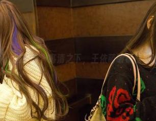 TuiGirl推女郎 – 高清之下，王依萌眼镜框里的迷雾