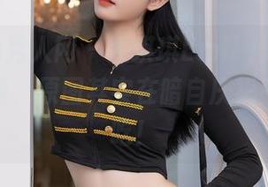 Xiuren秀人网 – 大琪琪Emily：别看我和服好看，原图其实在暗自庆祝午饭没多吃！