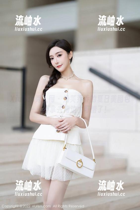 Xiuren秀人网-奶芙乔乔 Xiuren秀人网 - 奶芙乔乔的夏日美图包——不拿去海边太可惜了!