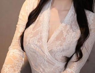 Xiuren秀人网 – 浴缸vs娜娜子呀：最新美图试玩，谁更胜一筹？