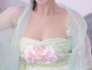 Xiuren秀人网 – 小逗逗和她的水手服美图合集，简直是在画面里撒下了一堆青春的种子，看完好想哭。