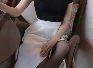Xiuren秀人网 – 王俪丁小宝贝的女友，呵，这照片好像在诉说些什么，原图一览无遗。