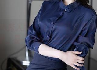 Xiuren秀人网 – 豆瓣酱这组裸足最新套图，是一种说不出口的美妙。