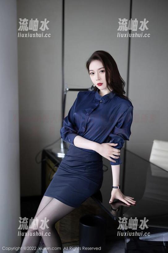 Xiuren秀人网 - 豆瓣酱这组裸足最新套图，是一种说不出口的美妙。