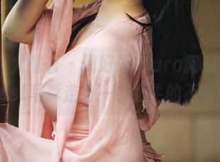 YouMi尤蜜荟 – 说好的laura阿姣，偏偏latest写真走上一条奶牛的不归路。