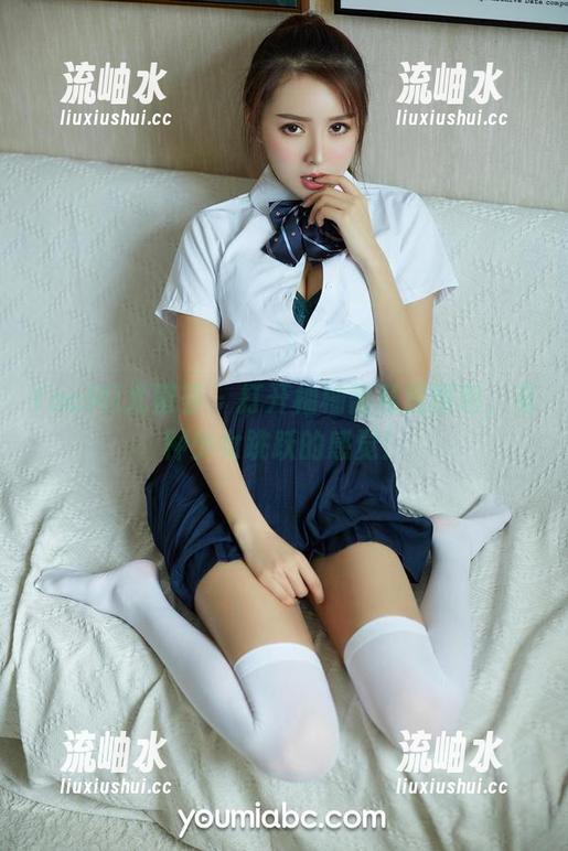 YouMi尤蜜荟-柚柚酱 YouMi尤蜜荟 - 打开柚柚酱私房图包,有种少女跳跃的感觉!