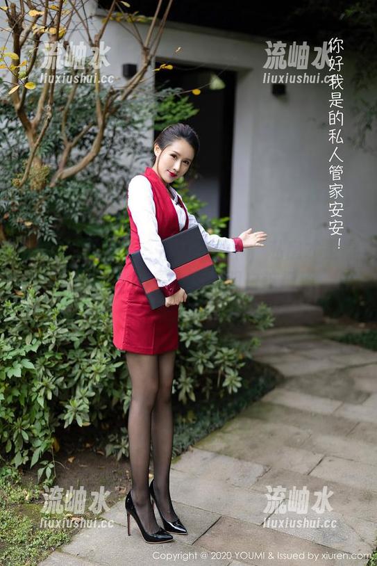 YouMi尤蜜荟 - 吊带走天下，私房才是最真实的模样，白露小猪就明白这门道，合集入手！
