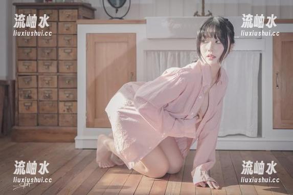 Yuna(윤아)粉色梦游，悠然自得，哇，套图和资源都让人想多停留在这里啊。