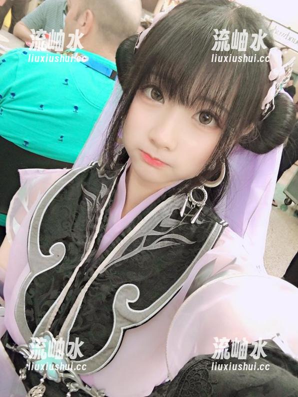 Wendy的丝袜探险：这组写真让所有鞋子都不敢上场！