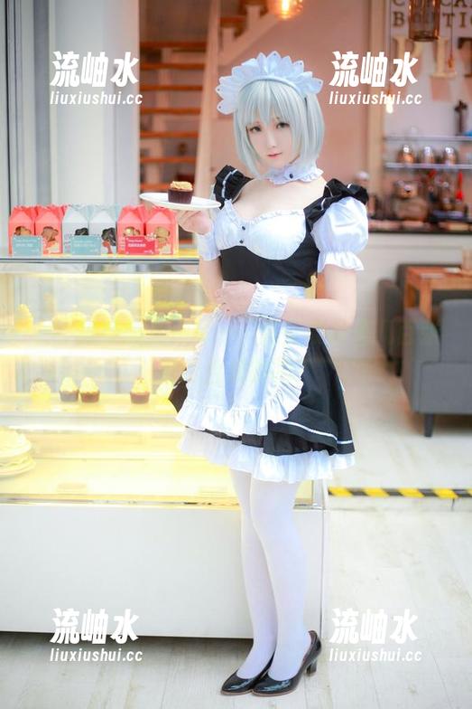 一小央泽 一小央泽的女仆鸢一,这些照片是几百张剪纸合成的吧?