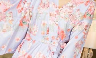 克拉女神 – 美图来了！王睿私房瑜伽教你如何优雅地摔倒，咳咳，那优雅是假的好吧。