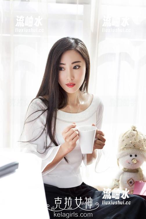 克拉女神 - 无圣光不等于无趣，盈盈的学妹图集大反转