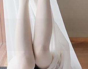 带着点好奇，兔玩映画的少女前线写真，分享是为了谁呢？