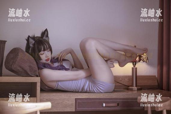 头发随风飘扬！刺青Poi和她的沙滩排球作品藏在网盘里