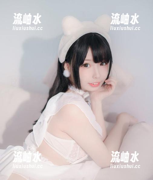这边厢十万珍吱伏特在分享霞之丘诗羽，另一边我却已无话可说。