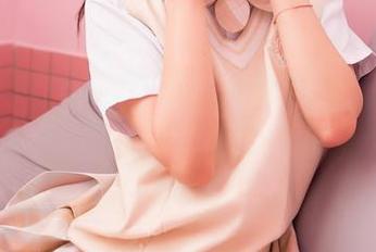 嗲囡囡 – 认真审视田冰冰的黑白写真，其实图包里每一张都像是谜…该解吗？