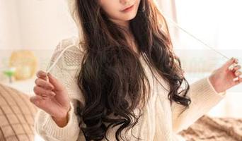 奇行家狗崽与秘书：套图中的无声对话