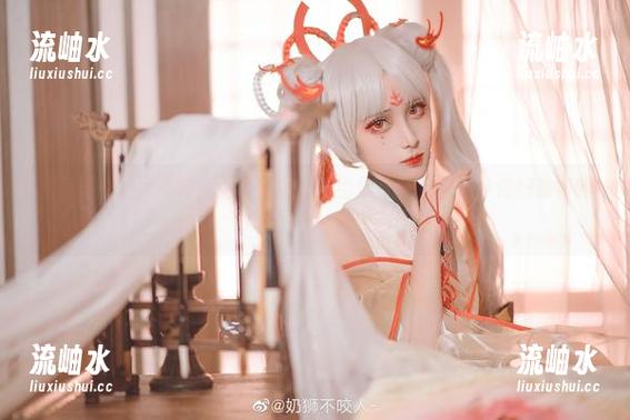 私房里的奶狮不咬人：黑贞德又要给你来一组图片，做好准备吗？