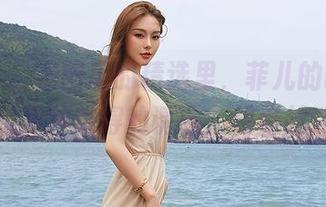 尤蜜荟 – 在图库的精选里，菲儿的制服就像是那种难得的诱惑，越看越迷…