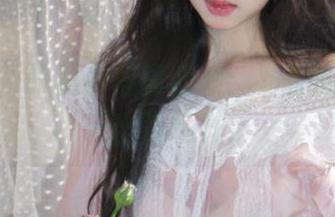 怡子yiii的黑白写真合集：对称的叛逆，玩出新花样！
