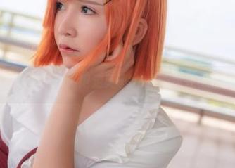 小脑斧最新写真集，抱走莫子aa把画风轻松拿捏得当！