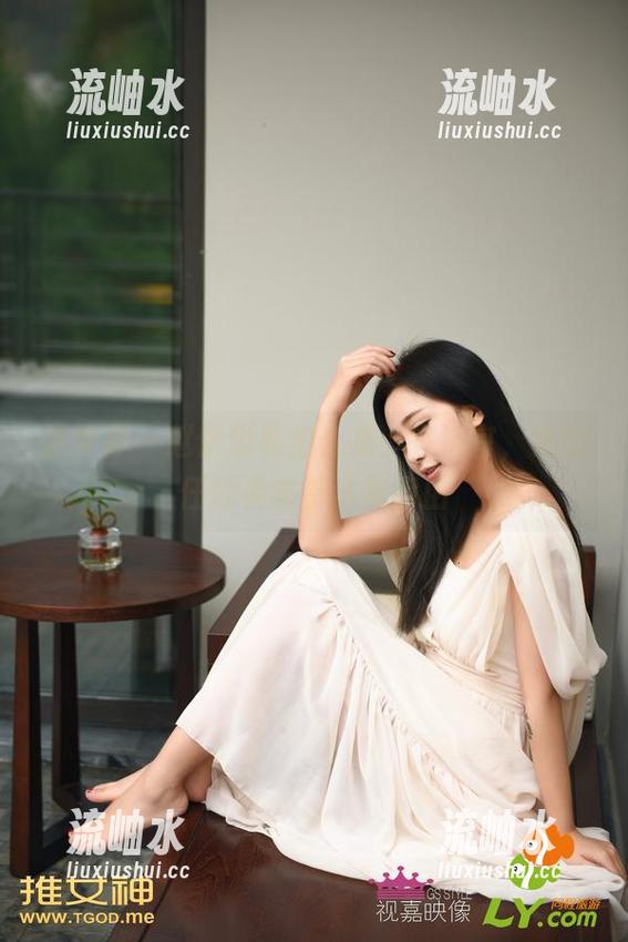 推女神-赵伊彤 推女神 - 赵伊彤私拍合集:在浴室,她的任意姿态都透着自由
