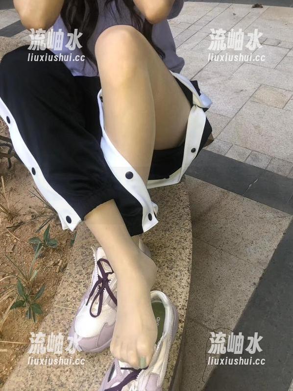 微密圈 - 合集！无敌哒小姨妈的美足，来发现‘فنا’具体在哪！