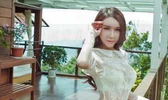 果团网 – 又见通灵儿的皮衣套图更新，果然没人能拒绝一身帅气呀。