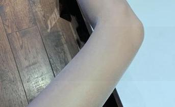 微密圈 – 按那个小按钮，下载为了桃脱了的图包，温柔的力量即将融化你！