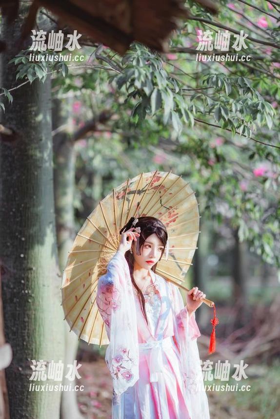 桜桃喵 一波桜桃喵的学姐图片合集,诱惑整所大学的‘学术’色彩!