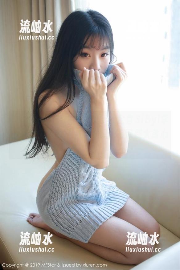 模范学院 - 犹豫要不要下载全套SiByl李思宁女友的照片，心里想着咱可别太贪心啊