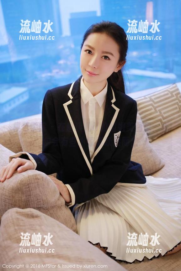 模范学院 - 在唐琪儿il的姐姐美图里，偶尔会有些小惊喜跃然而出