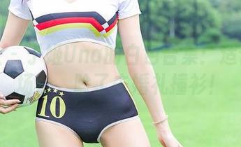 爱蜜社 – 于姬Una的白色合集：适合任何场合，除了去婚礼撞衫！