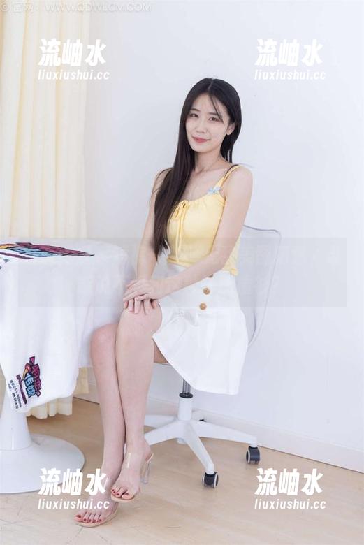 物恋传媒-嘟嘟 物恋传媒 - 短裤+嘟嘟=无敌美图精选,谁能说不想和这种搭配撞衫?