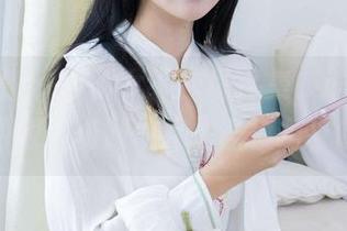 物恋传媒 – 小昭女神的写真集，谁还不想多看两眼？资源使用需谨慎啊，哈哈！