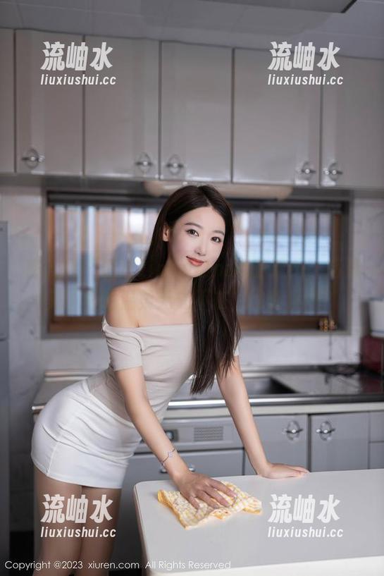 秀人网 - 透过LindaLinda的镜头，高清美图里的温柔无处不在，谁能拒绝？