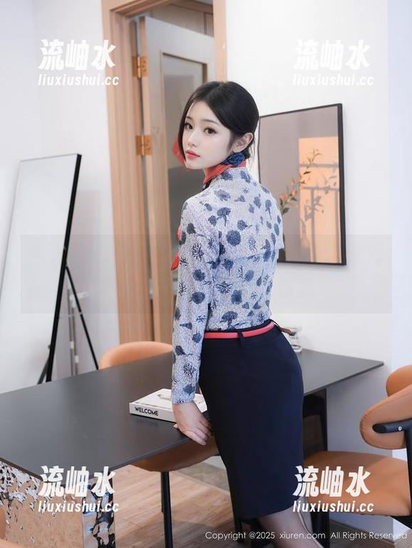 秀人网 - 像M梦baby的黑丝写真，脑海里不知不觉地荡起了涟漪
