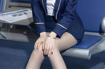 秀人网 – 欢迎进入刘婷婷的短裤时光：无圣光合集，轻松撞上你的夏日想象