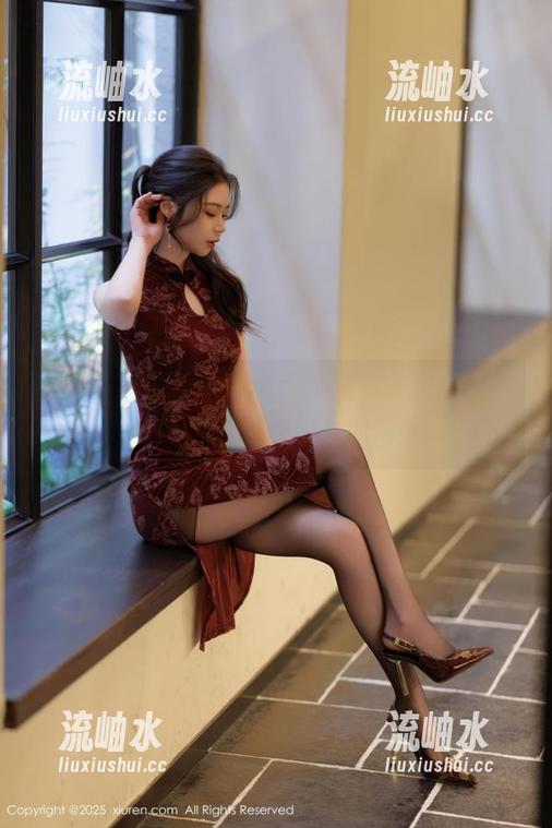 秀人网 - 卓君Jeanes的温柔在这里，快来免费下载，乐趣加倍！