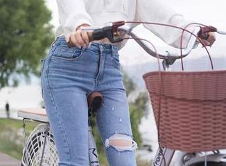 秀人网 – 媃柔的免费白衣女神美图，真会让人垂涎欲滴啊！