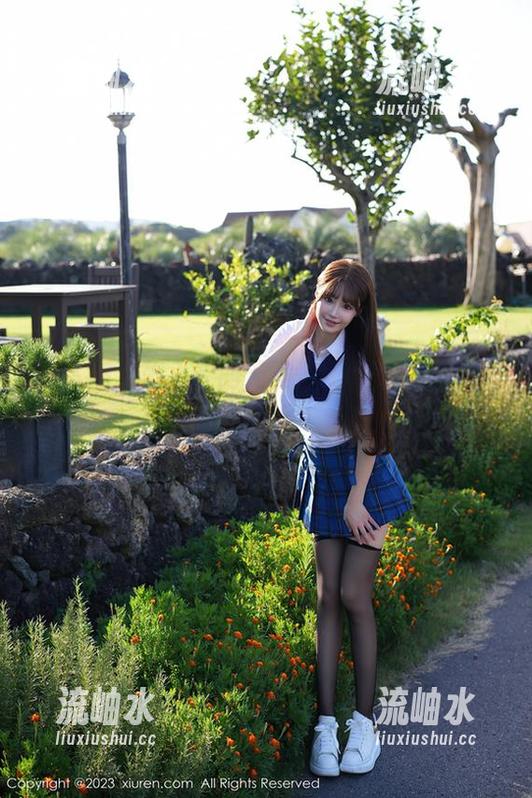 秀人网-岁小岁 秀人网 - 岁小岁的无圣光女孩:你看出了什么?