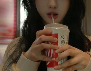 秀人网 – 无意中翻到沈思怡的高清图包，妹妹的每一招每一式都要我忍俊不禁！