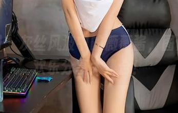 秀人网 – 灰丝风波中的薇薇酱，图库里的欢乐分享大集合！
